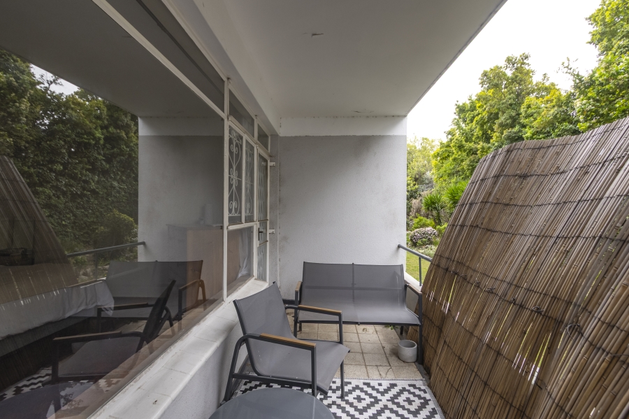 To Let 2 Bedroom Property for Rent in Lionviham Western Cape